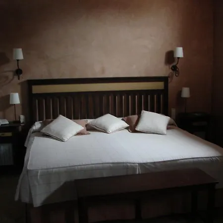 게스트하우스 Casa Solariega Escobar Jerez 4*